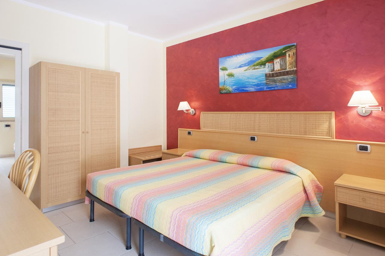 Hotel La Tramontana San Domino Eksteriør billede